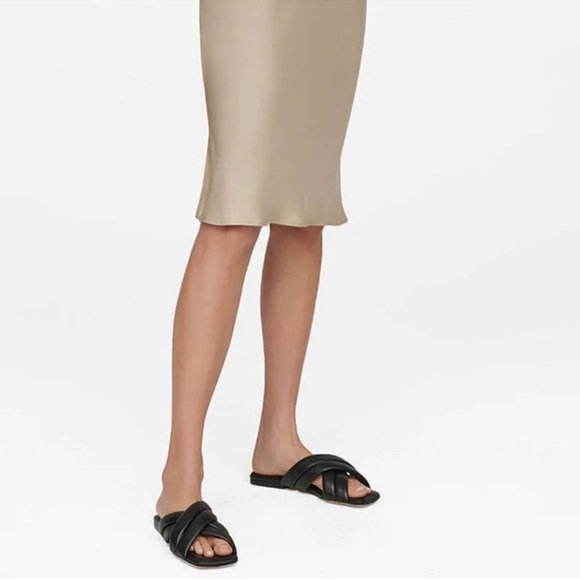 Anine BingThe Eve Sandals in black